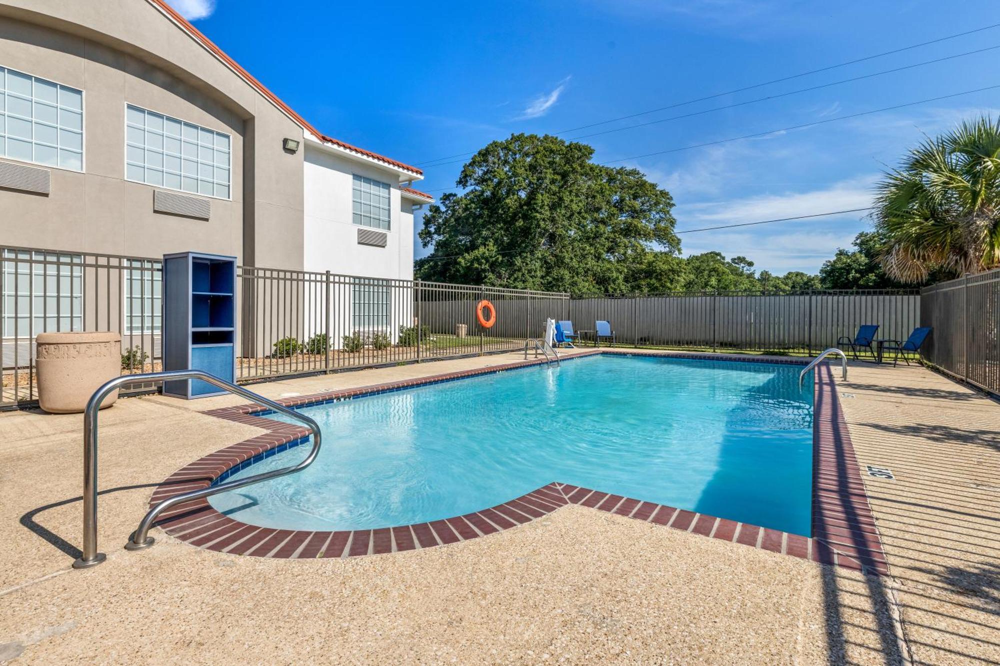 Best Western Acadia Hotel Crowley 외부 사진
