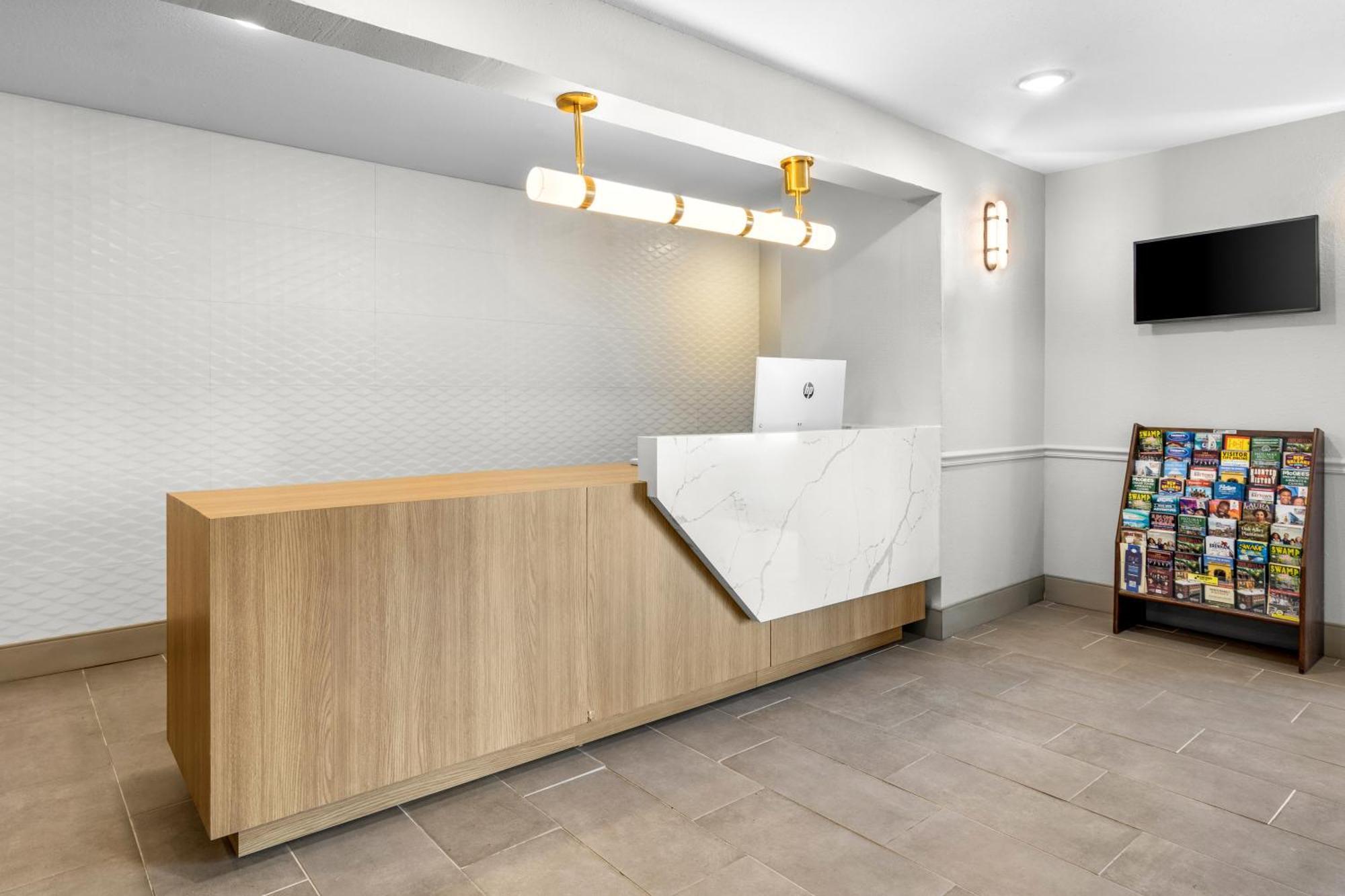 Best Western Acadia Hotel Crowley 외부 사진